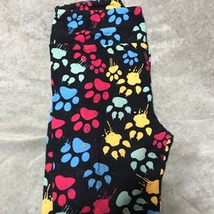 Lularoe OS Paw Print Leggings
